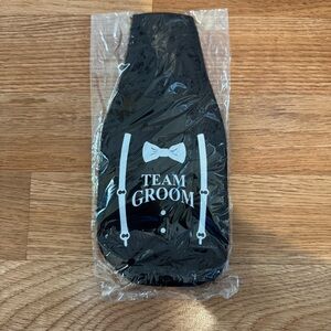 🔴 Team Groom Bottle Koozie
